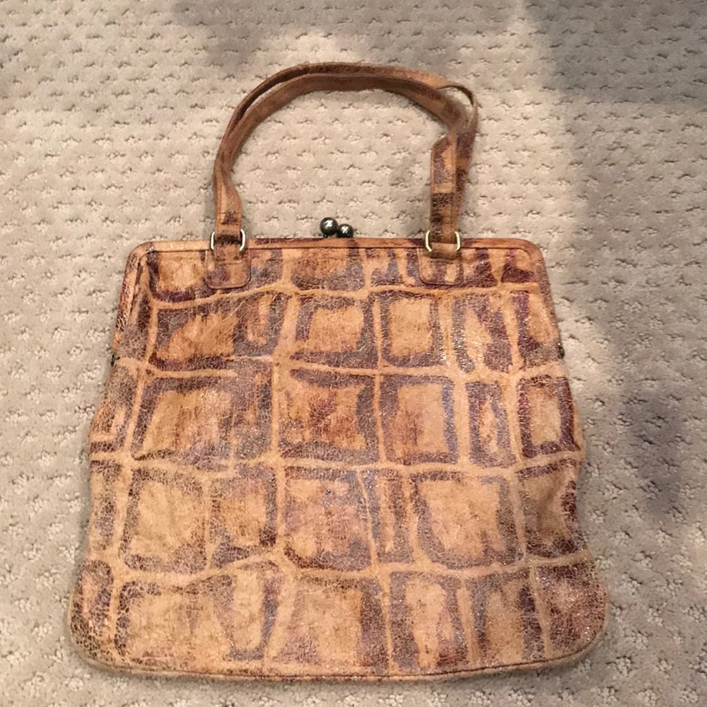 HOBO shoulder bag.